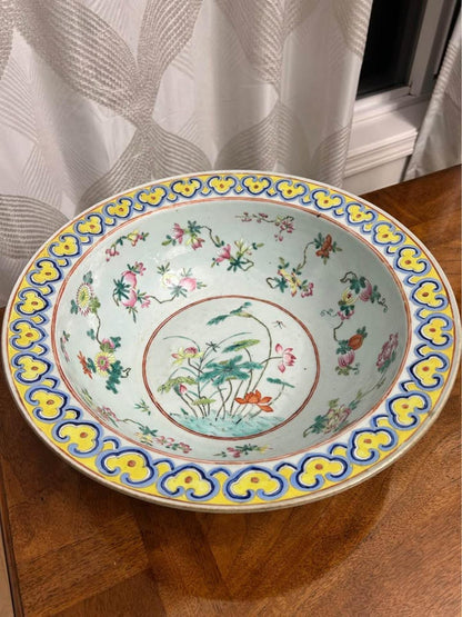 Antique 19th Century Chinese Export Famille Rose Porcelain Wash Basin 16 Inch