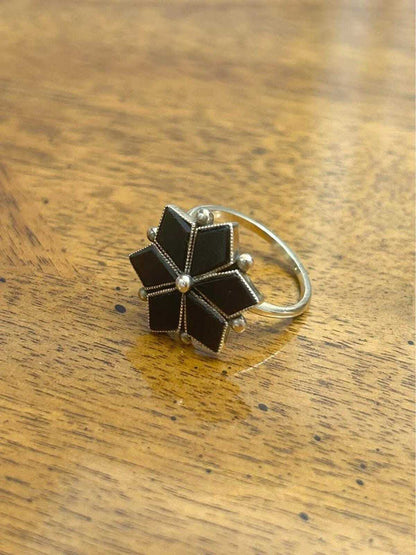 Vintage 14K Gold Black Onyx Geometric Star Ring Size 6