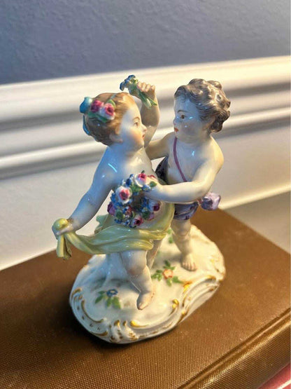 Antique Meissen Porcelain Dancing Putti Cherubs Figurine Model 2996
