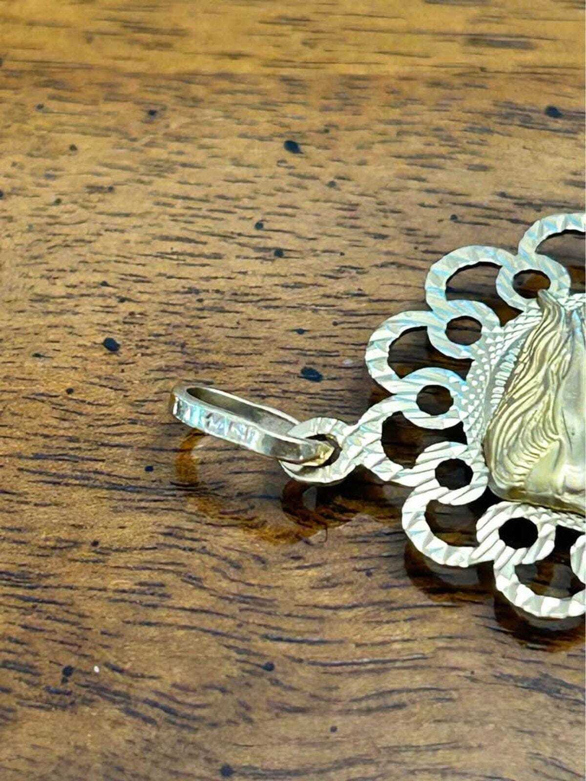 Vintage 14K Solid Gold Reversible Queen Nefertiti & Lady Justice Medallion Pendant