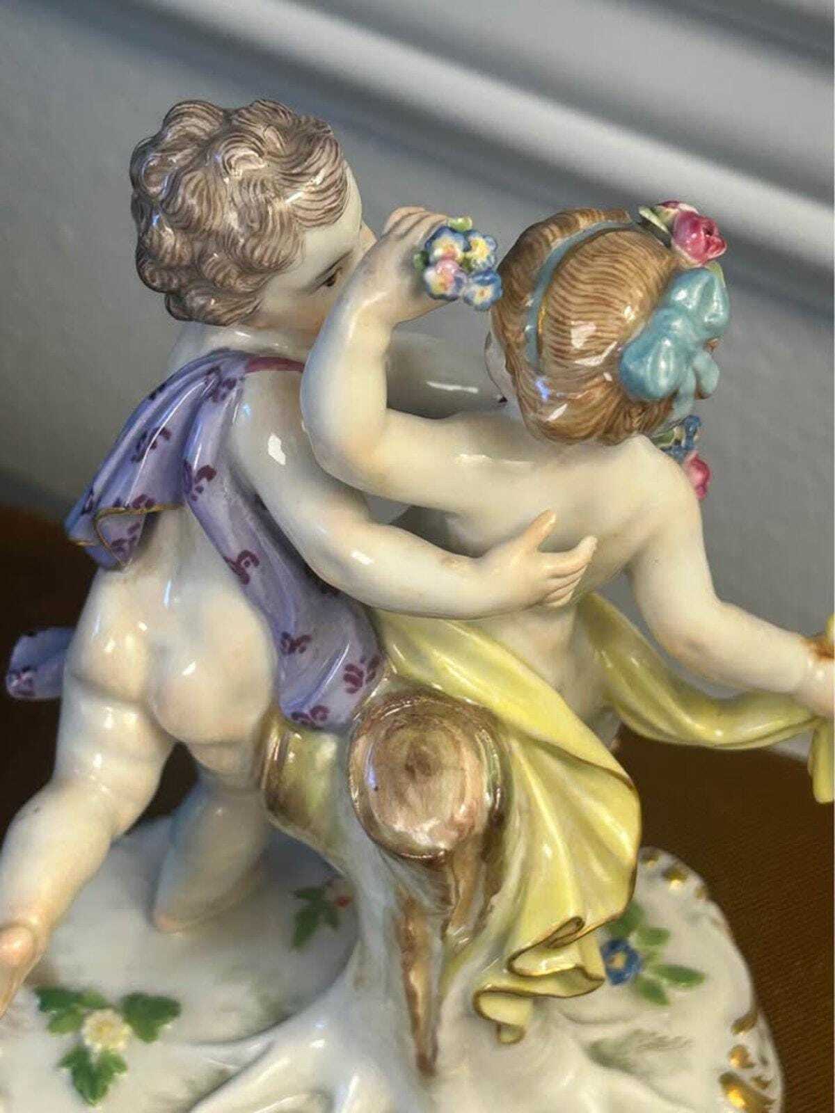 Antique Meissen Porcelain Dancing Putti Cherubs Figurine Model 2996