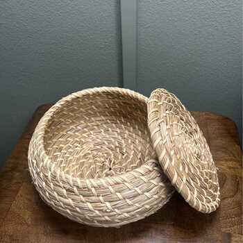 Vintage Sweetgrass Basket | Hand-Woven Lidded Trinket Box