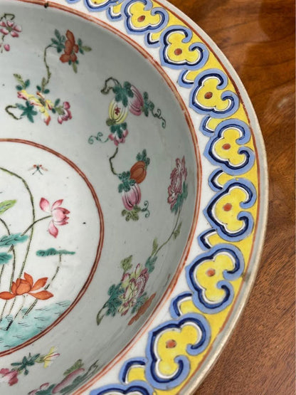 Antique 19th Century Chinese Export Famille Rose Porcelain Wash Basin 16 Inch