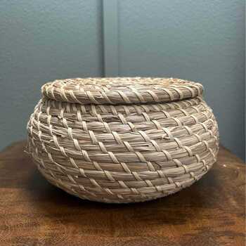Vintage Sweetgrass Basket | Hand-Woven Lidded Trinket Box