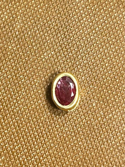 Vintage 18K Gold Oval Ruby Pendant