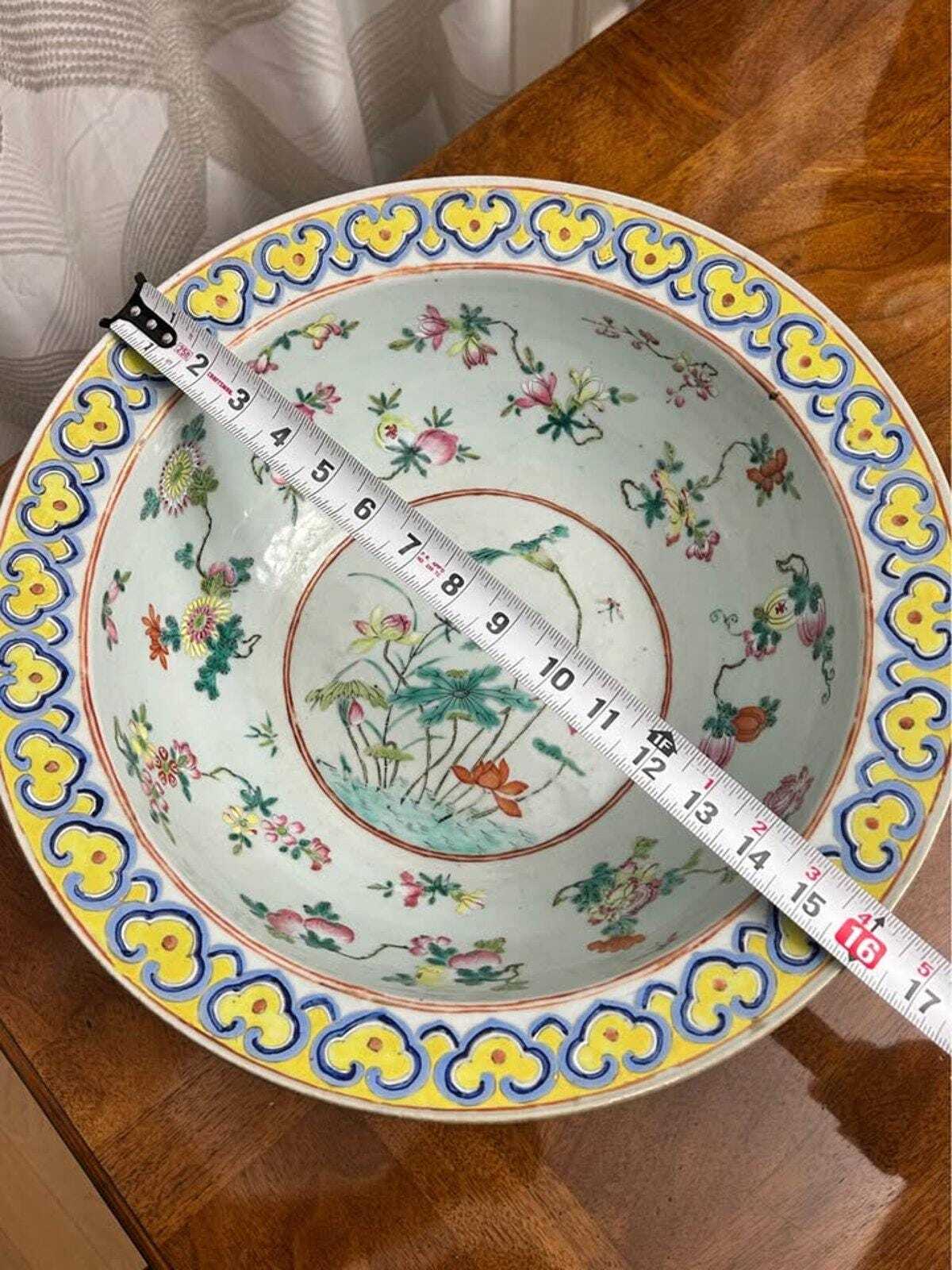 Antique 19th Century Chinese Export Famille Rose Porcelain Wash Basin 16 Inch