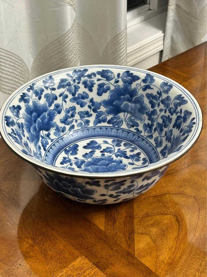 Antique Chinese Blue and White Crackle Glaze Porcelain Center Bowl with Metal Rim