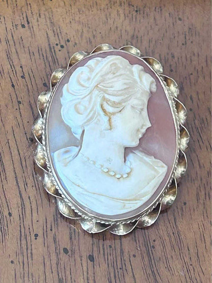 Vintage 14k Yellow Gold Carved Shell Cameo Brooch Pendant, Intricate Classical Profile