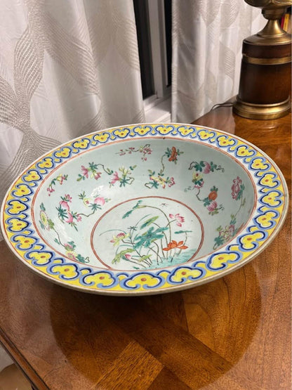 Antique 19th Century Chinese Export Famille Rose Porcelain Wash Basin 16 Inch