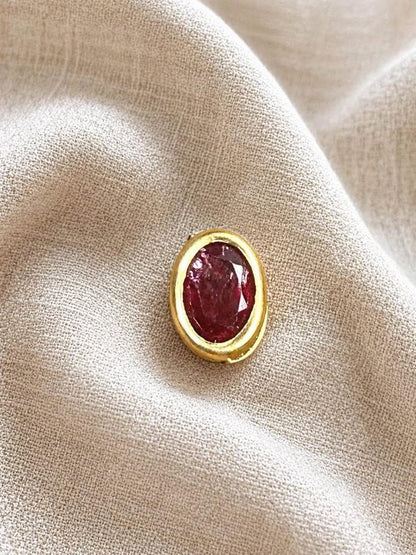 Vintage 18K Gold Oval Ruby Pendant