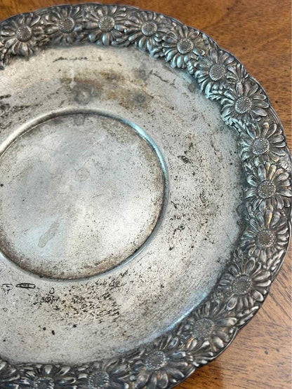 Antique Tiffany & Co. Sterling Silver Repoussé Daisy Plate Pattern 8174