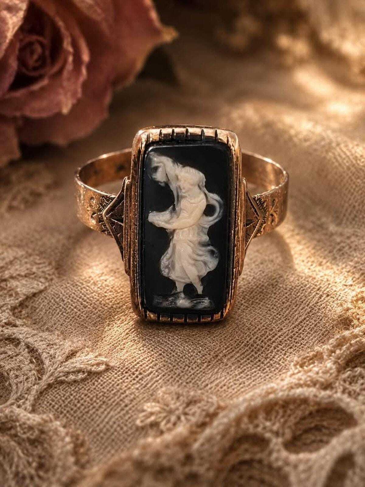 Antique 10K Gold Art Deco Hardstone Cameo Ring Carved Maiden Size 8