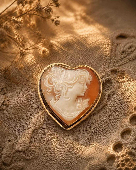 Vintage 14K Solid Gold Carved Shell Heart Cameo Pendant Brooch