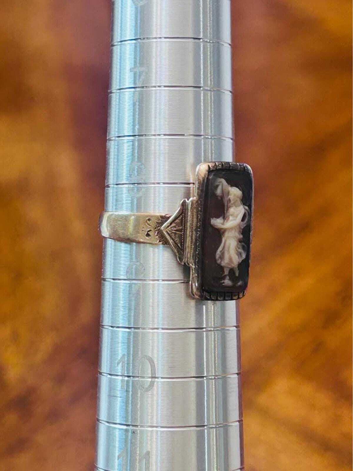 Antique 10K Gold Art Deco Hardstone Cameo Ring Carved Maiden Size 8