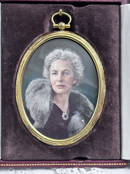 Vintage Oval Woman's Portrait in Red Bachrach Presentation Case