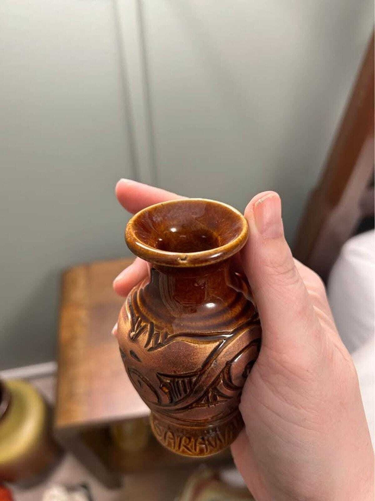 Sarawak Ceramic Bud Vase, Carved Brown Pottery, 4 Inch