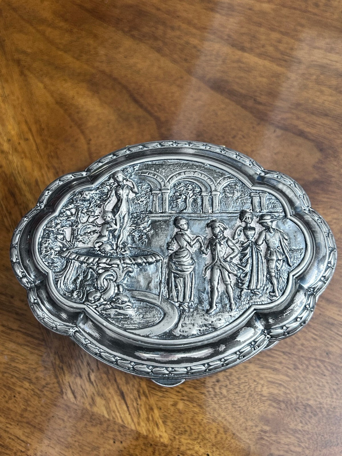 Antique Jennings Brothers JB 1350 Figural Jewelry Casket with Red Lining