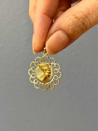 Vintage 14K Solid Gold Reversible Queen Nefertiti & Lady Justice Medallion Pendant