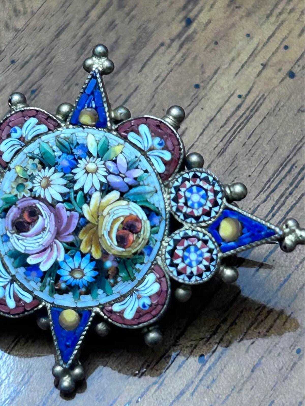 Antique Italian Grand Tour 800 Silver Fine Micro Mosaic Floral Brooch