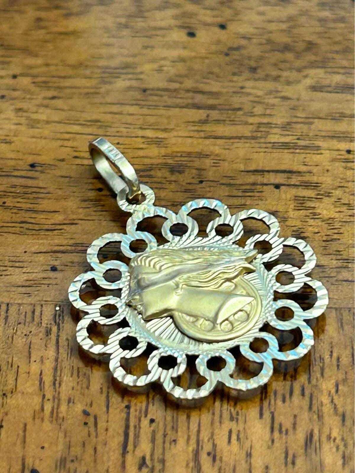 Vintage 14K Solid Gold Reversible Queen Nefertiti & Lady Justice Medallion Pendant