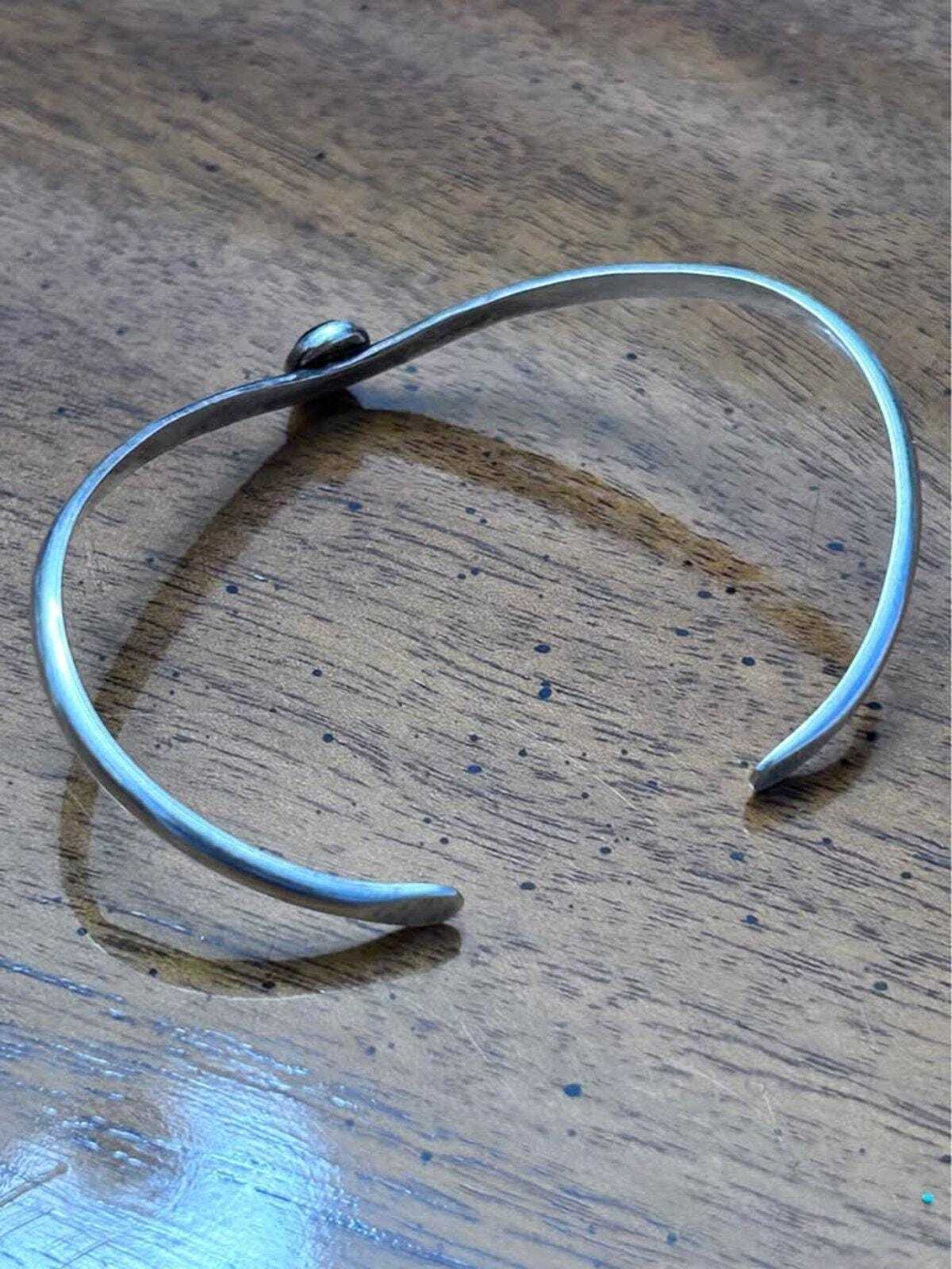 Vintage Artisan Hammered Sterling Silver Chevron Cuff with Black Onyx