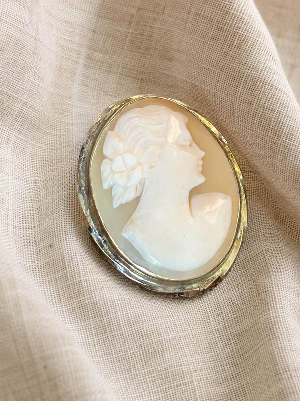 Vintage Divelle 1/20 12K Gold Filled Carved Shell Cameo Brooch and Pendant