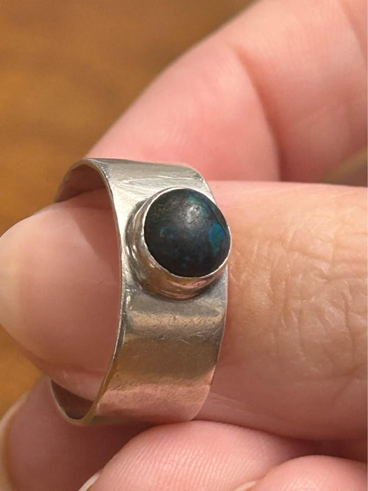 Vintage 1974 LMP Sterling Silver Wide Band Ring – Azurite Cabochon, Size 9.25