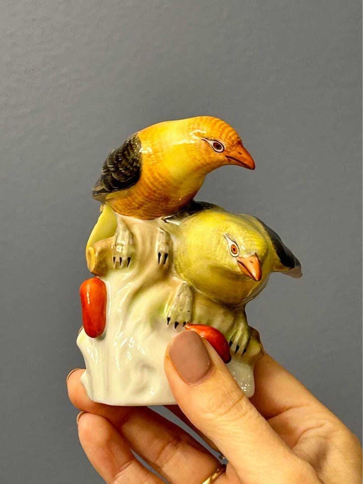 Vintage Herend Hungary Porcelain Two Yellow Birds Figurine 5063 Hand Painted