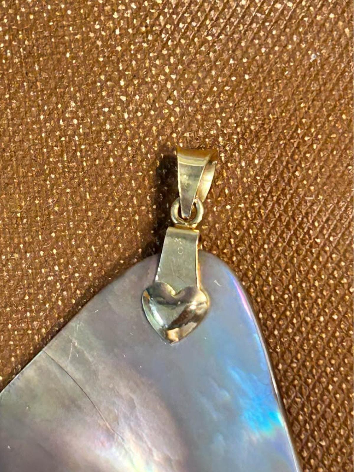 Large 14k Gold Natural Iridescent Mabe Blister Pearl Pendant