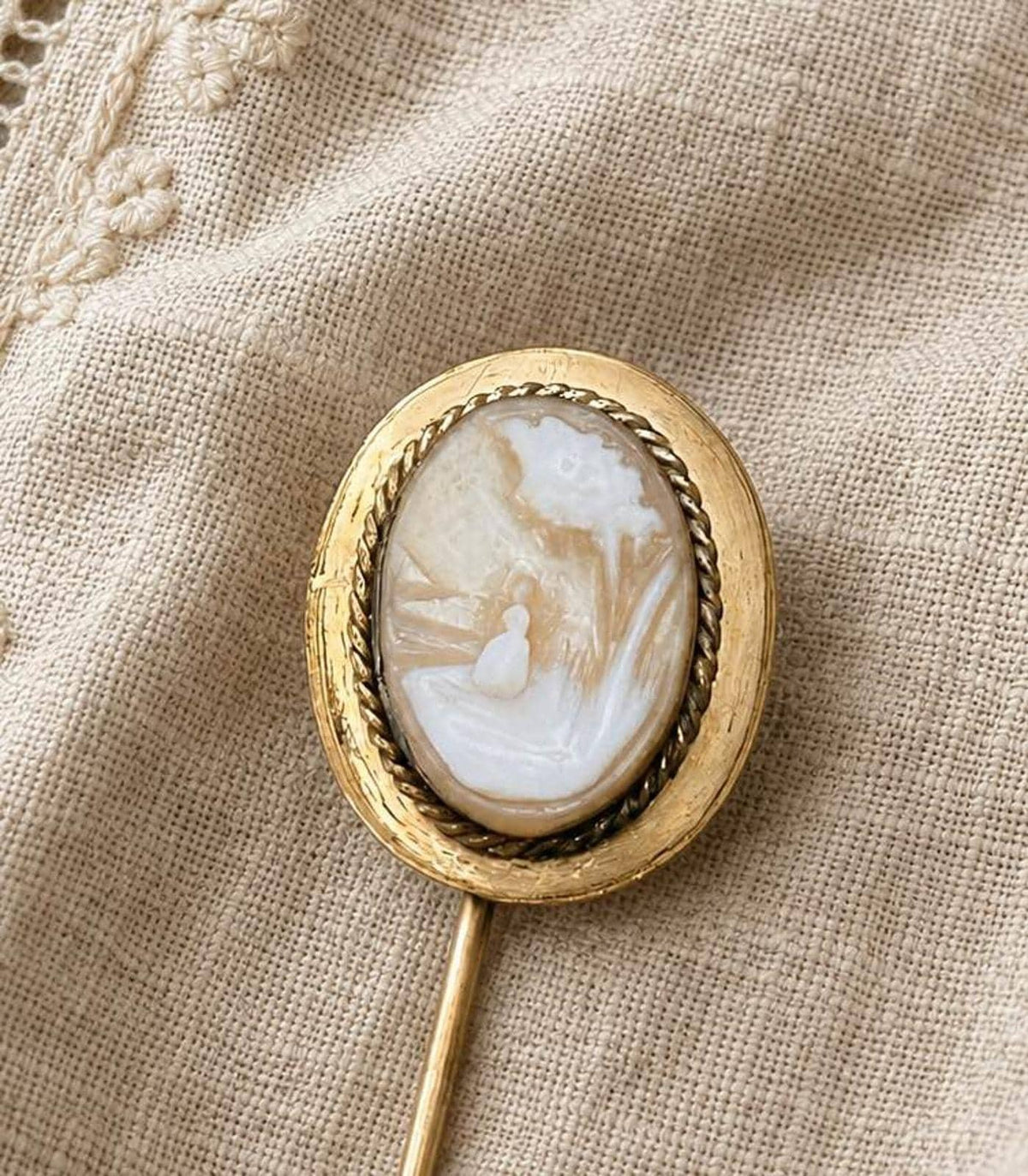 Antique Victorian Rebecca at the Well Scenic Cameo Stick Pin