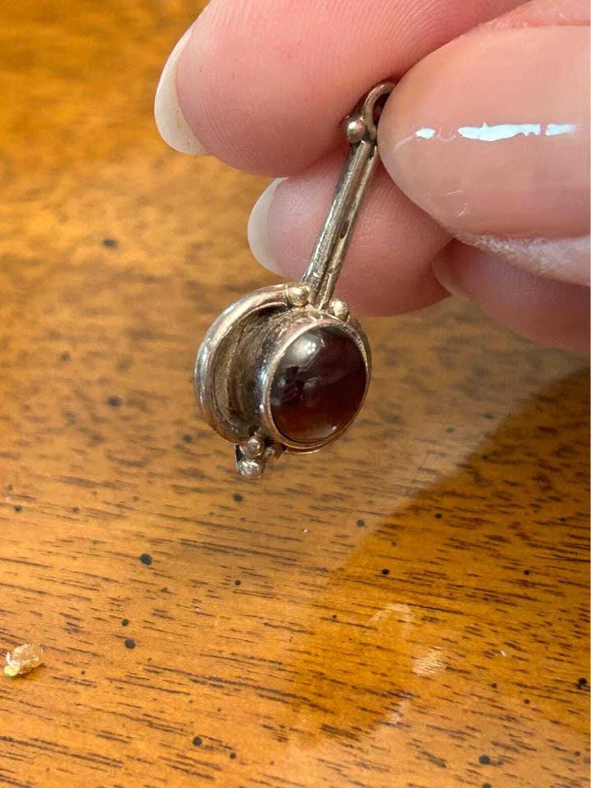 Vintage Artisan Modernist 925 Sterling Silver & Garnet Pendulum Drop Earrings