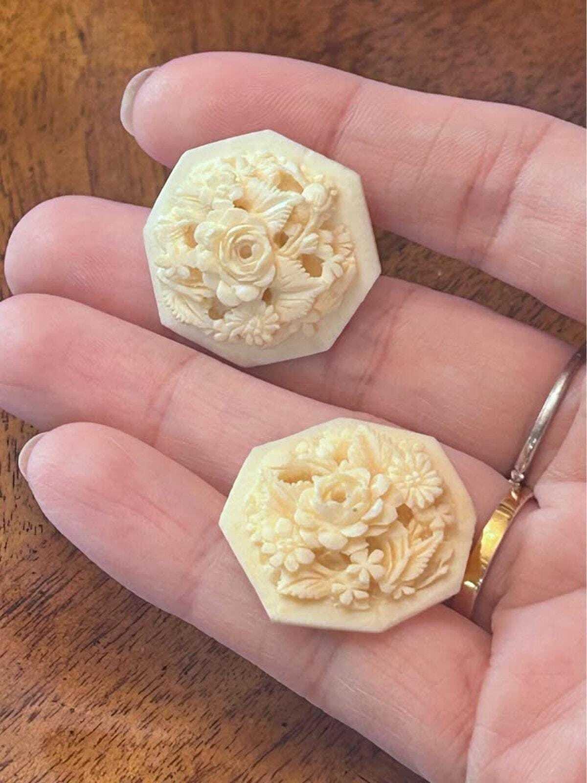 Vintage WELLS 14K Gold Carved Bone Large Floral Hexagon Stud Earrings