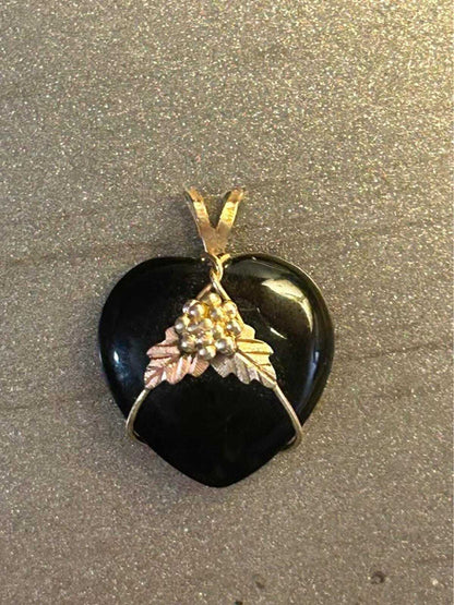 Vintage 14k Black Hills Gold & Onyx Heart Pendant - Grape Leaf Motif