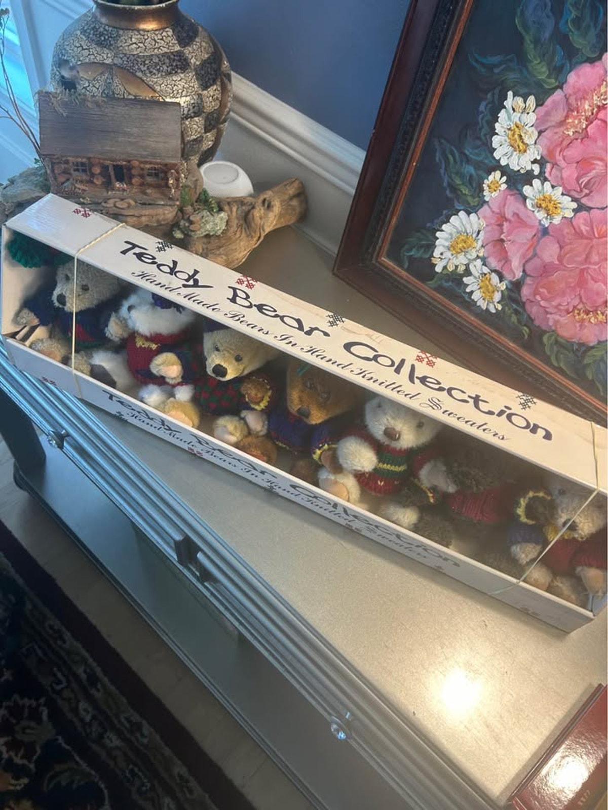 Hugfun Int'l Teddy Bear Collection Hand-Knitted Sweaters Set of 7