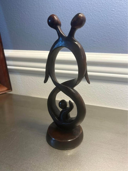 Hoselton Studios Family Figurine - Stylized Parents and Child