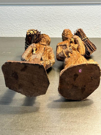 Vintage German Black Forest Carved Wood Peasant Gatherers