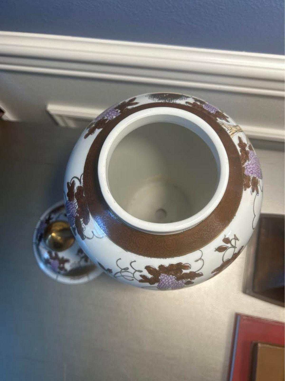 Antique Meiji Period Kutani Porcelain Ginger Jar – Wisteria and Crane