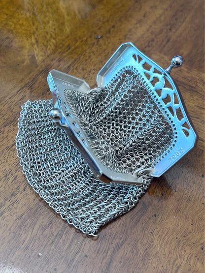 Vintage Whiting & Davis Art Deco Silver Tone Mesh Coin Purse