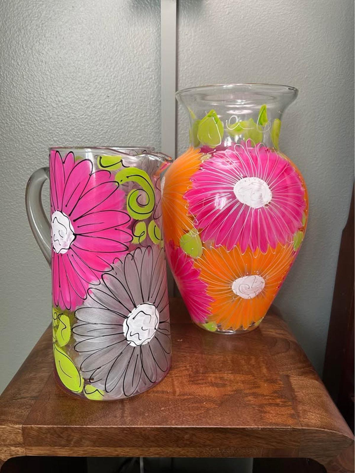 Vibrant Hand-Painted Daisy Large Pitcher & Vase Set – Leslie Painted Glass