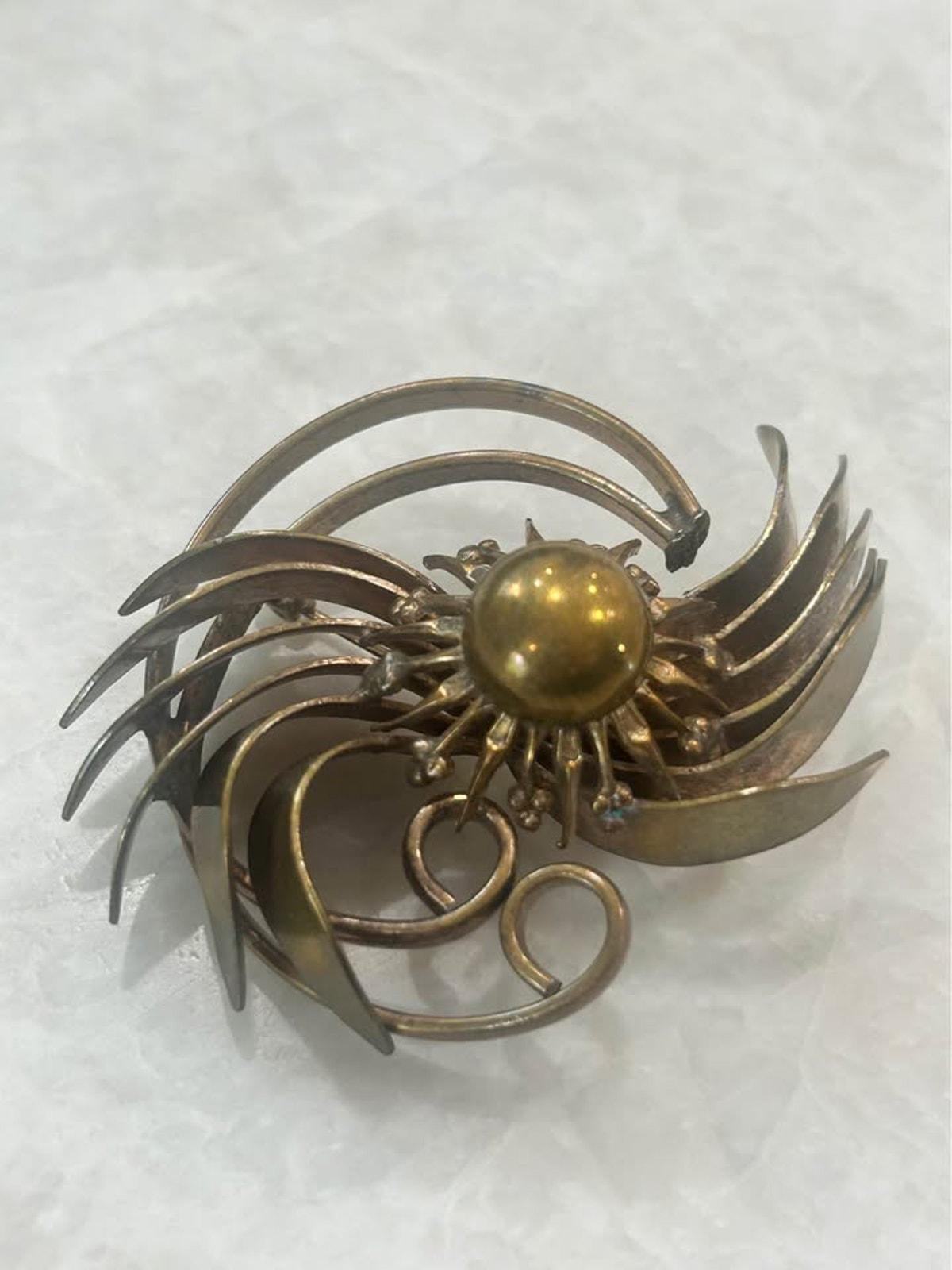 Vintage Mid-Century Modern Studio Brutalist Solid Brass Sunburst Brooch