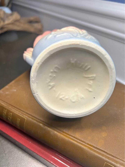 Hull Pottery Magnolia Matte Vase 12-5.25