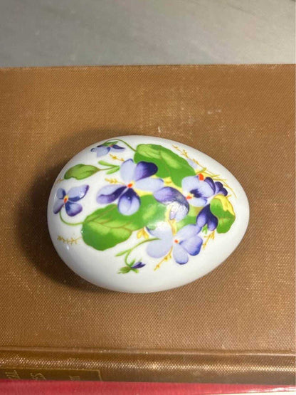 The Danbury Mint Limited Edition Floral Porcelain Egg Trinket Boxes (1980-1981)