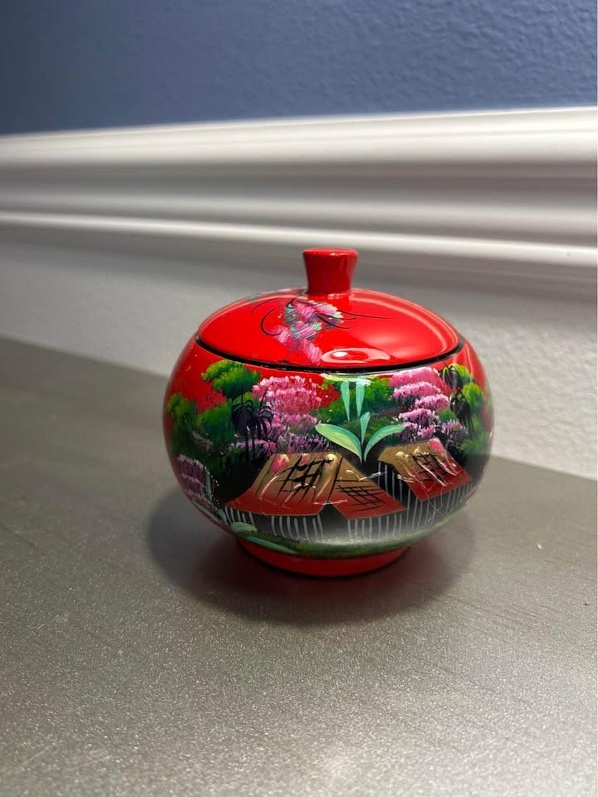 Vintage Vietnamese Red Lacquer Ginger Jar – Hand-Painted Relief Landscape, Mid-Century Asian Art