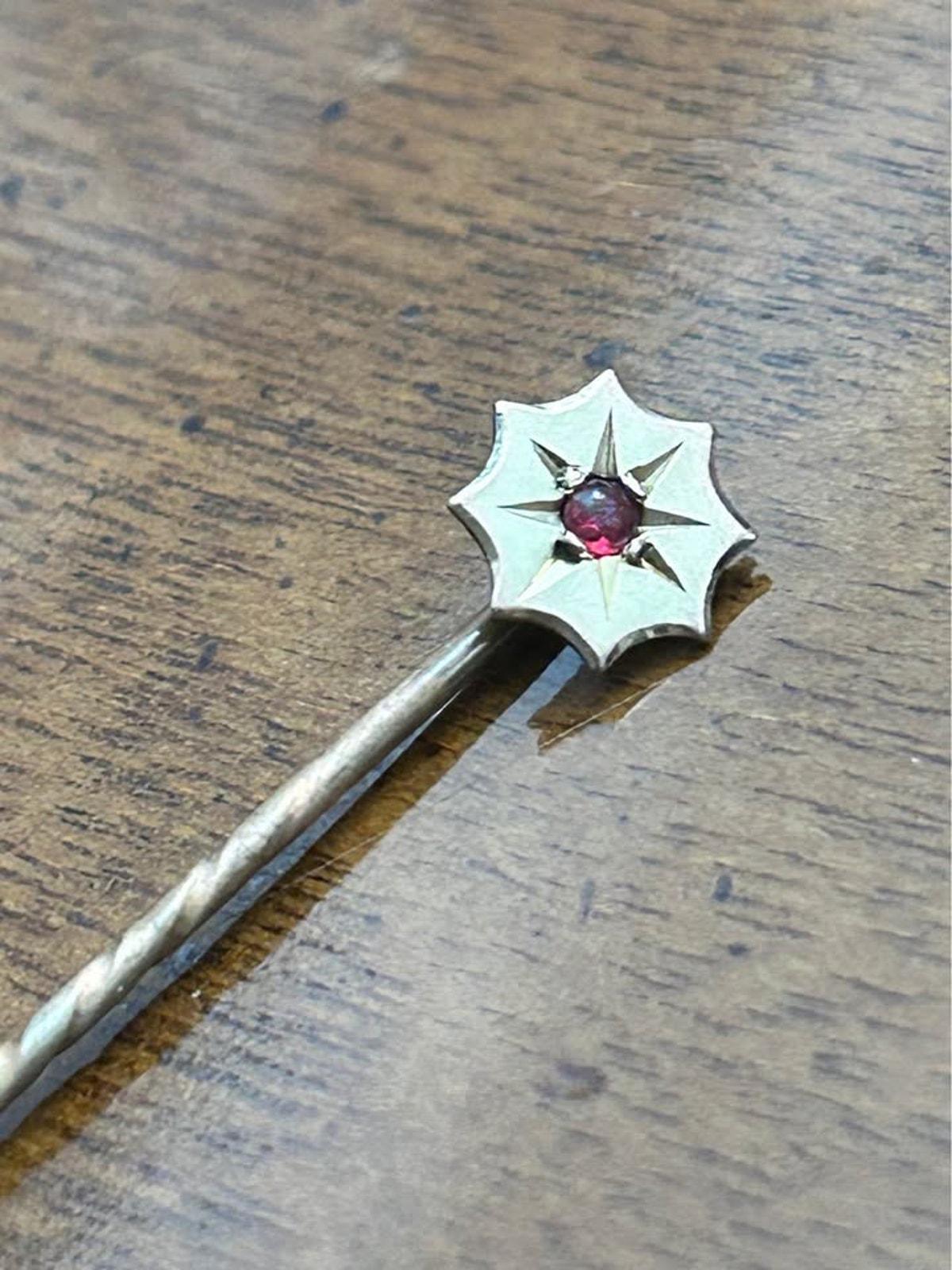 Antique 9ct Gold and Garnet Star Stick Pin, Victorian Edwardian Tie Pin