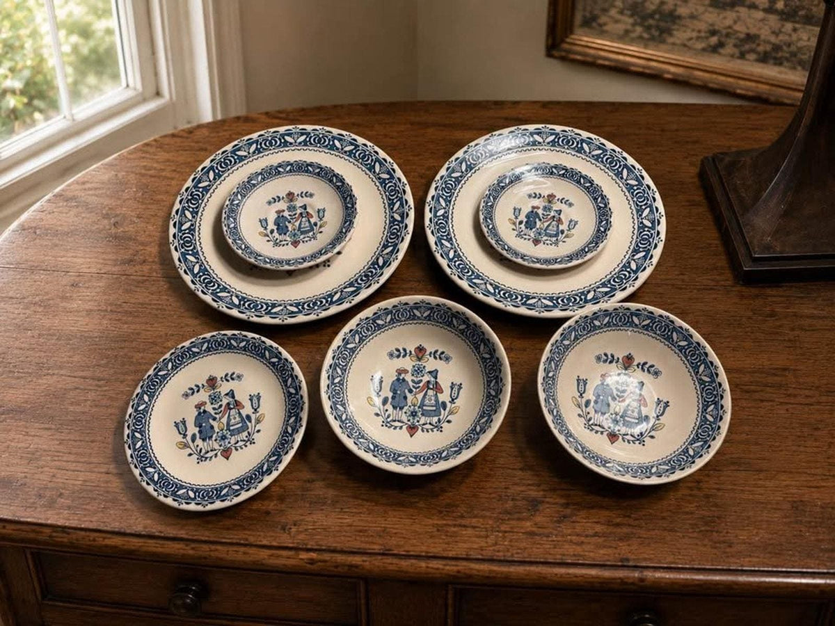 Vintage Johnson Brothers Hearts and Flowers Staffordshire Ironstone 7-Piece Mixed Dishware Set