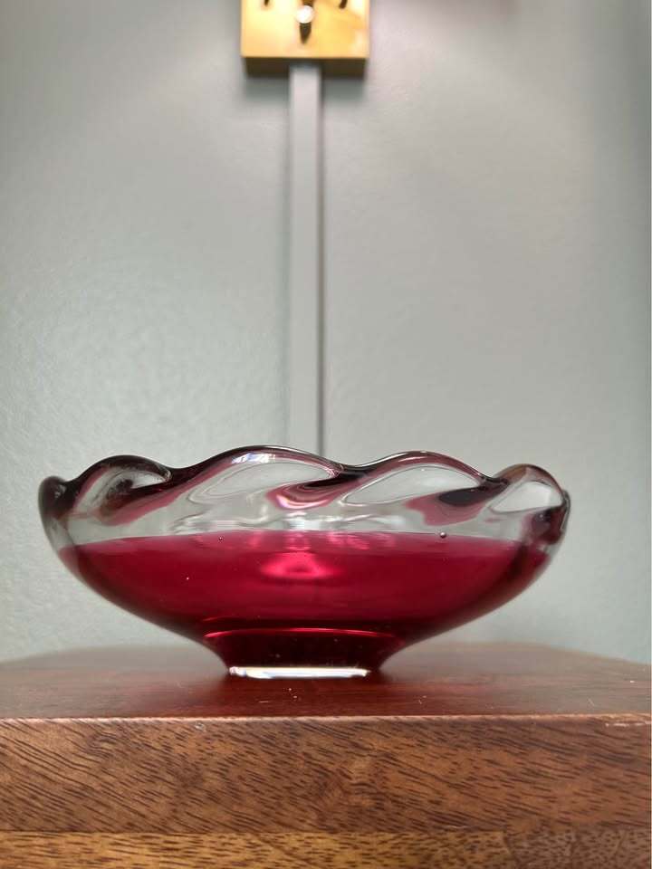 Rare Signed Magnor Norway Art Glass Bowl