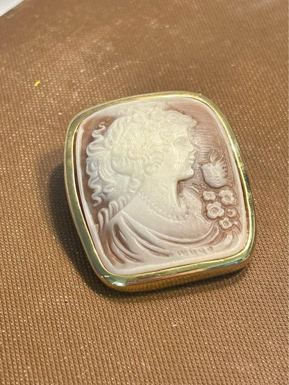 Vintage Victorian Revival Molded Resin Cameo Brooch Pendant - Lady, Bird & Flowers
