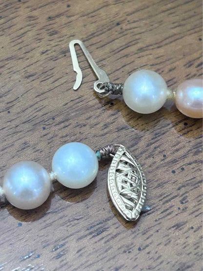 Vintage Cultured Pearl Necklace with 14K Gold Clasp and Grey Baroque Pearl