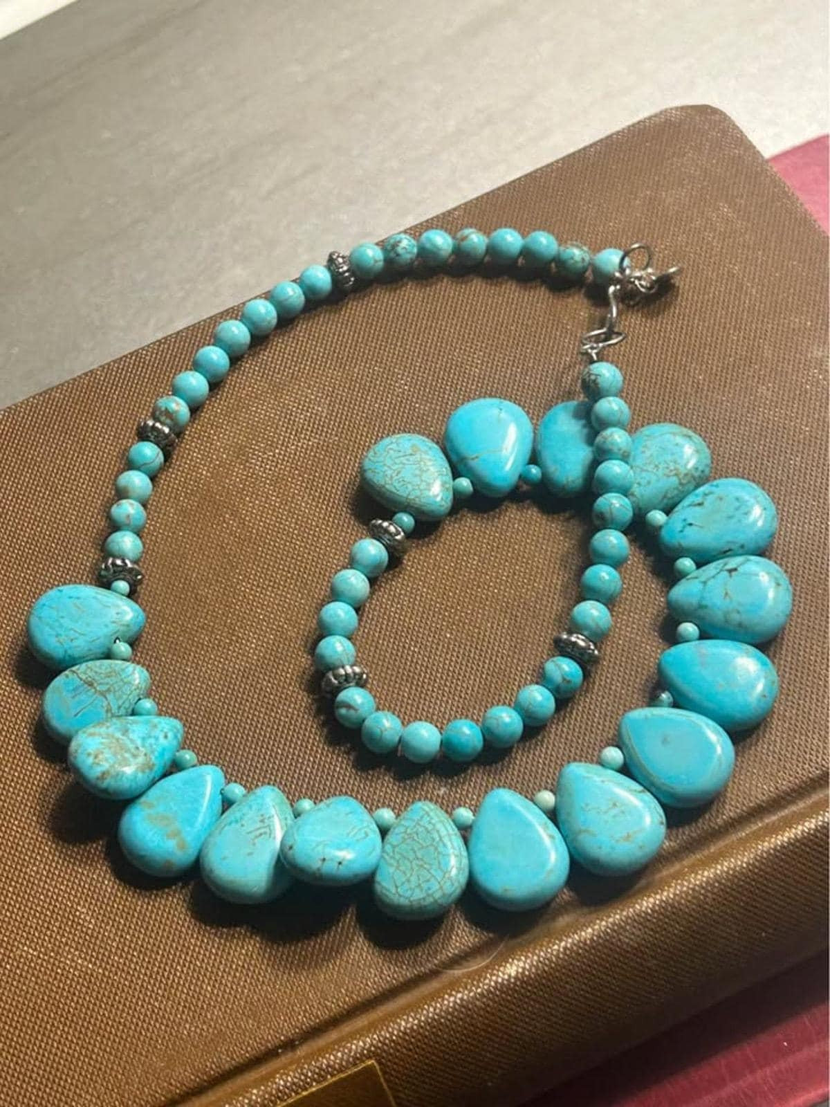 Sterling Silver and Graduated Blue Howlite Teardrop Necklace