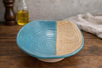 Vintage Signed "Dana" Studio Pottery - 8" Southwestern Sgraffito Bowl